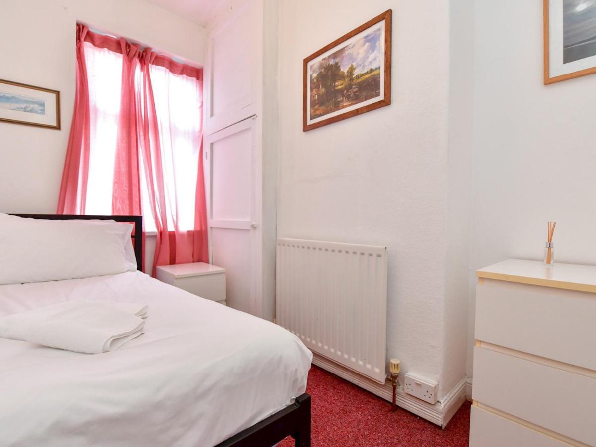 Pass The Keys Perfectly Located 3 Bed Home Close To The City Cardiff Eksteriør billede