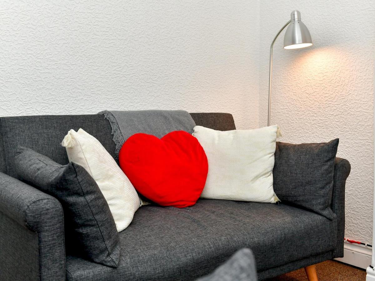 Pass The Keys Perfectly Located 3 Bed Home Close To The City Cardiff Eksteriør billede